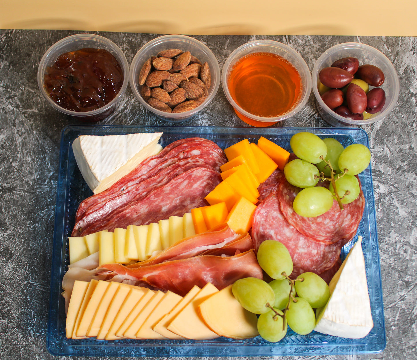 Charcuterie Board (4 people)